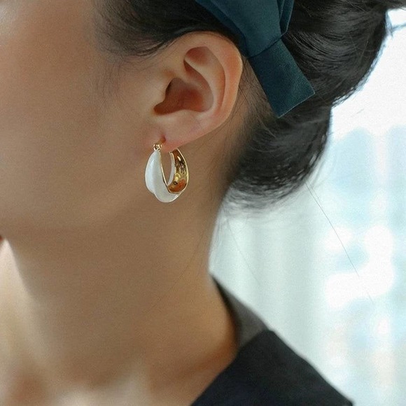 14k Huggie Gold Hoop Earring|White or Green Choice - Picture 5 of 10